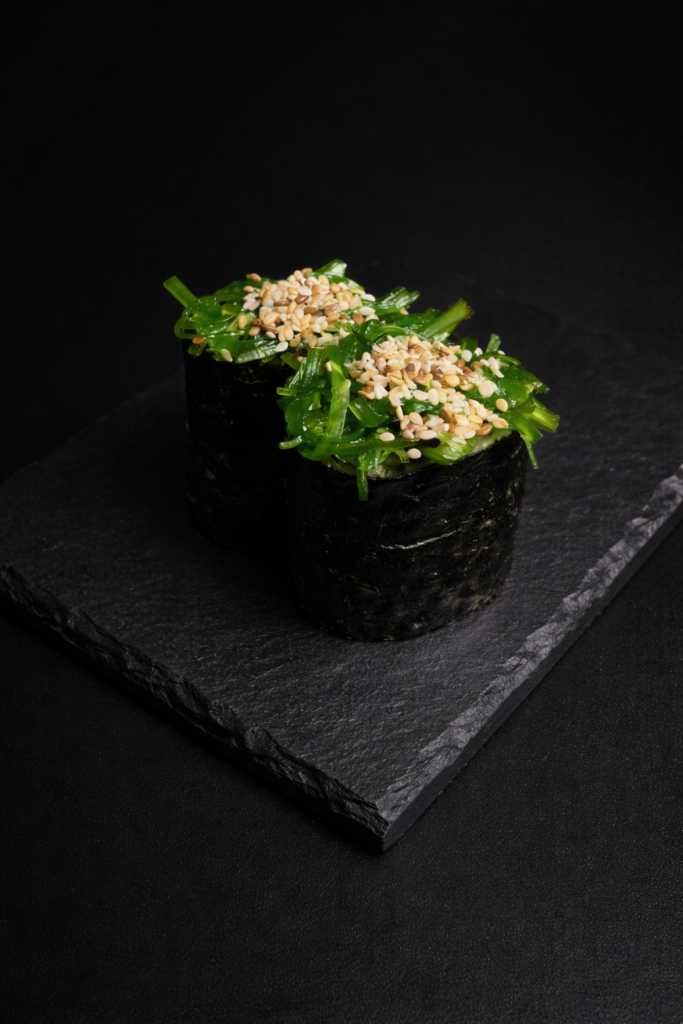 Gunkan z wakame